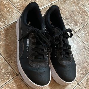 Puma Sneakers